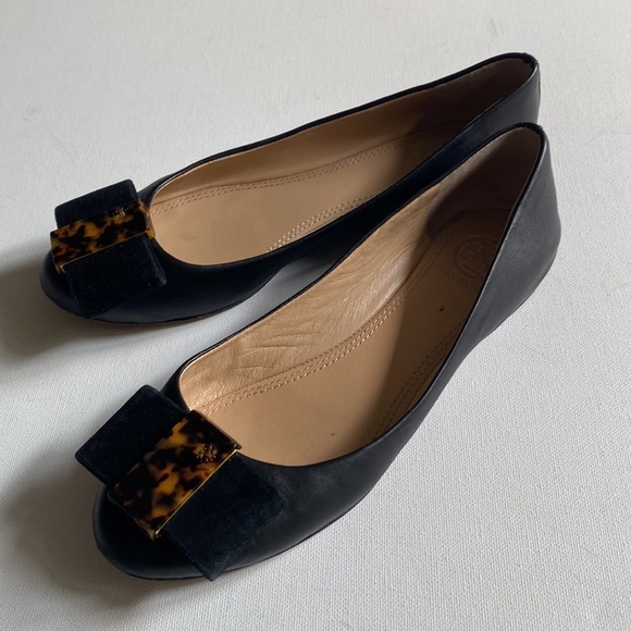 Tory Burch Chase Ballet Nappa Leather Flats - Chase Bow in Black, Size 6.5M - Picture 12 of 16
